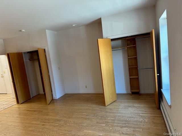 Building Photo - 528 Main St