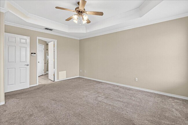 Building Photo - 6325 Oso Pkwy