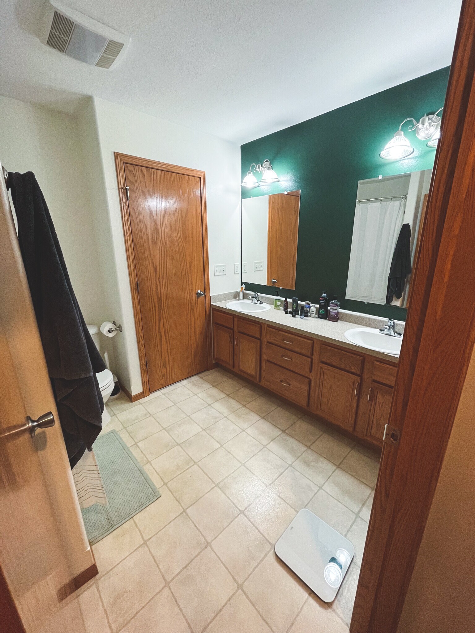 Building Photo - 1552 Deerfield Dr