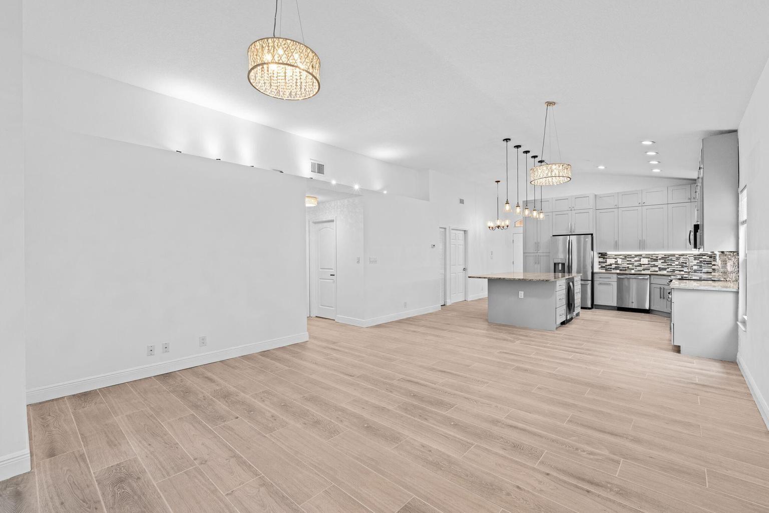 Building Photo - 5122 Elpine Way