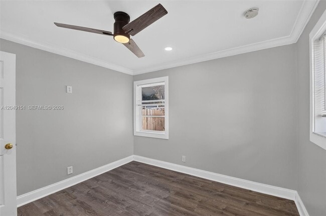 Building Photo - 824 Bayberry Dr