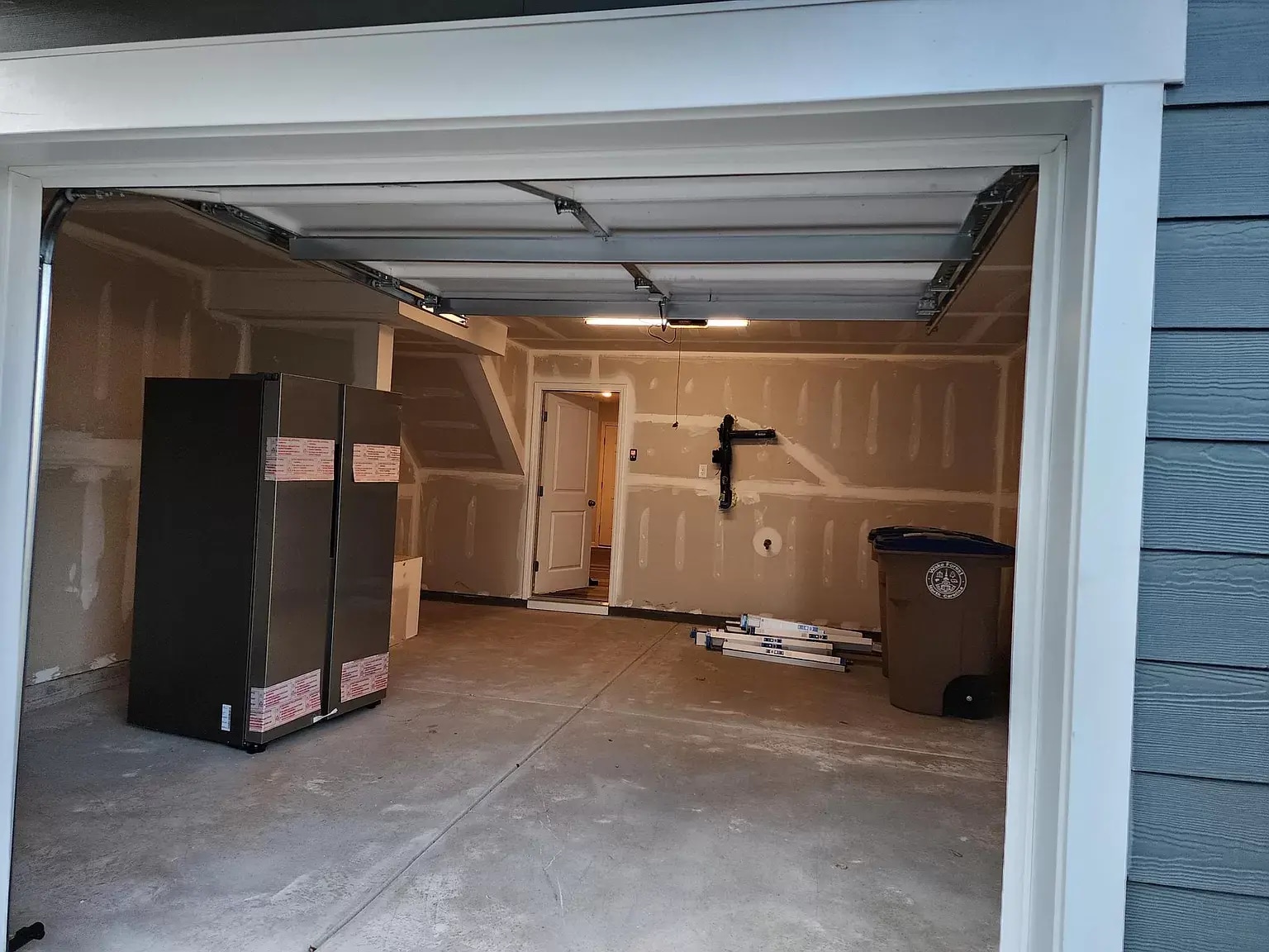 Building Photo - 325 Devon Cliffs Dr