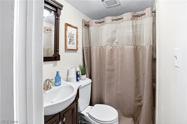 Building Photo - 10903 Parkhurst Dr