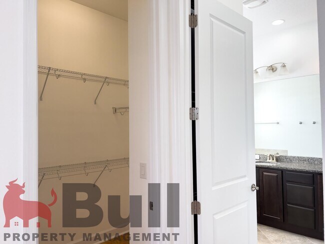 Building Photo - 14014 Dunant Ln