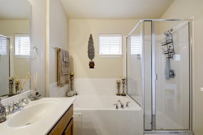 Building Photo - 14815 Avery Ranch Blvd