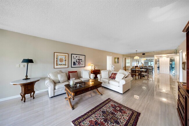 Building Photo - 800 Cypress Grove Dr