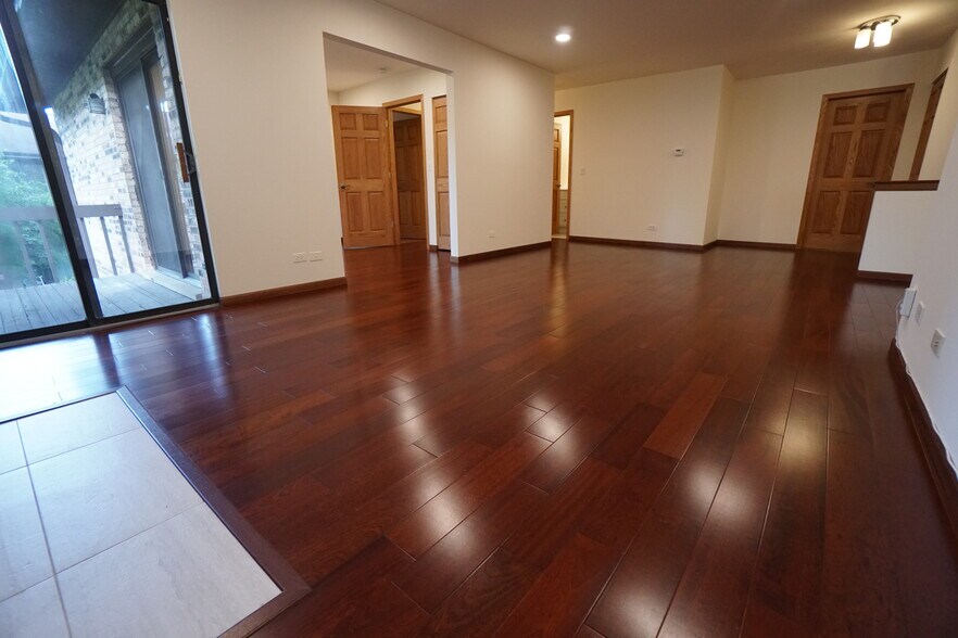 Building Photo - 6237 Trinity Dr