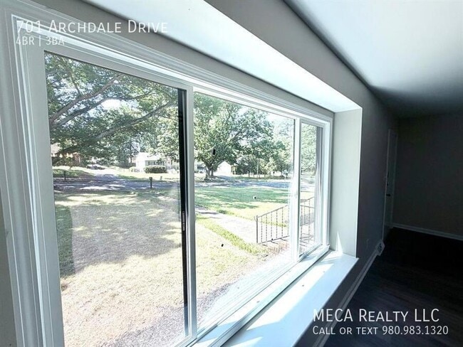 Building Photo - 701 Archdale Dr