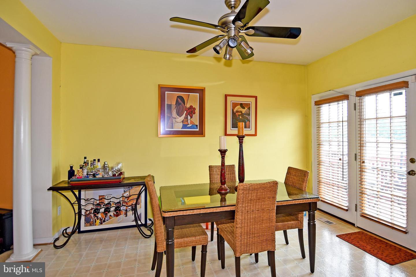 Dining area - 16739 Sweeney Ln