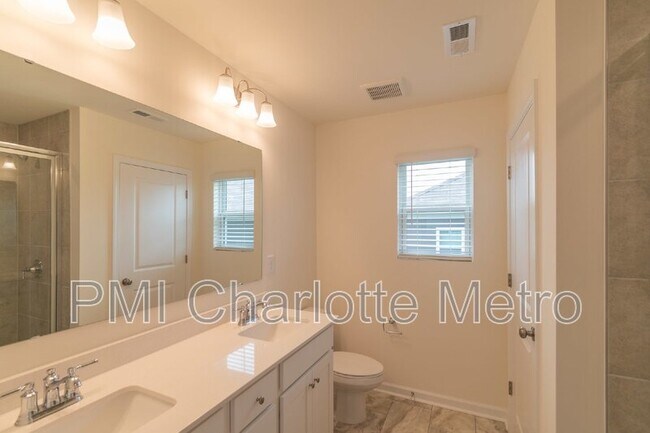 Building Photo - 7139 Bentz St