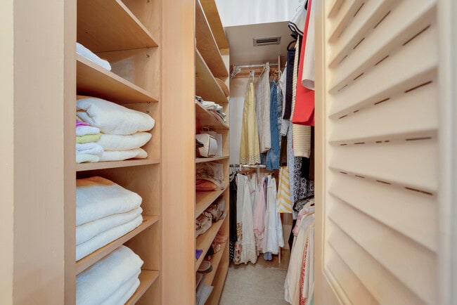 Building Photo - 6461 NW 2nd Ave