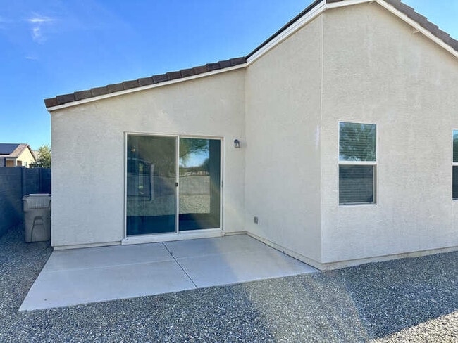 Building Photo - Well maintained single level San Tan Valley home located in Quail Run.