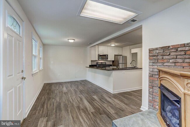 Building Photo - 13715 Orlando Rd