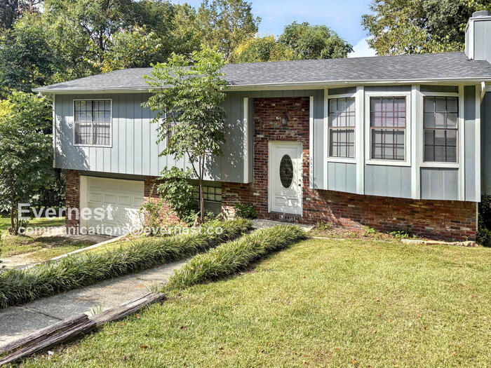 Building Photo - 5576 Dug Hollow Rd