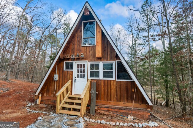 Building Photo - 290 Beaver Lodge Rd