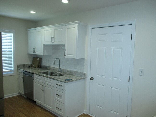 Building Photo - 483 Wallingford Cir