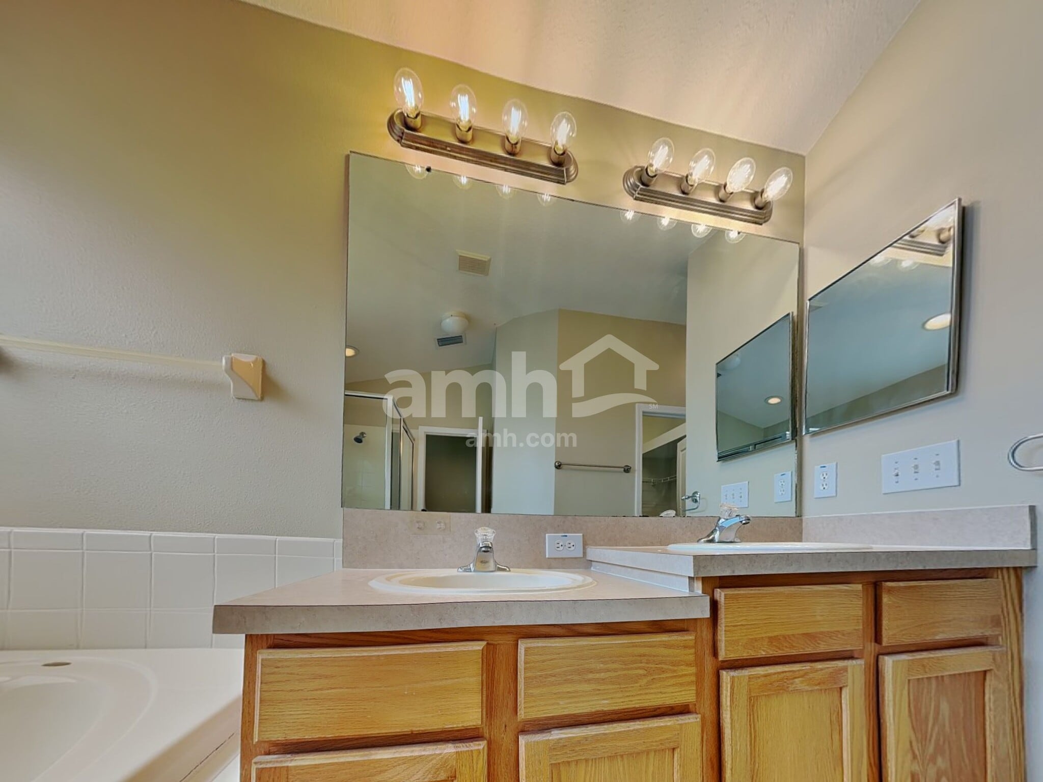Building Photo - 3504 Heron Island Dr