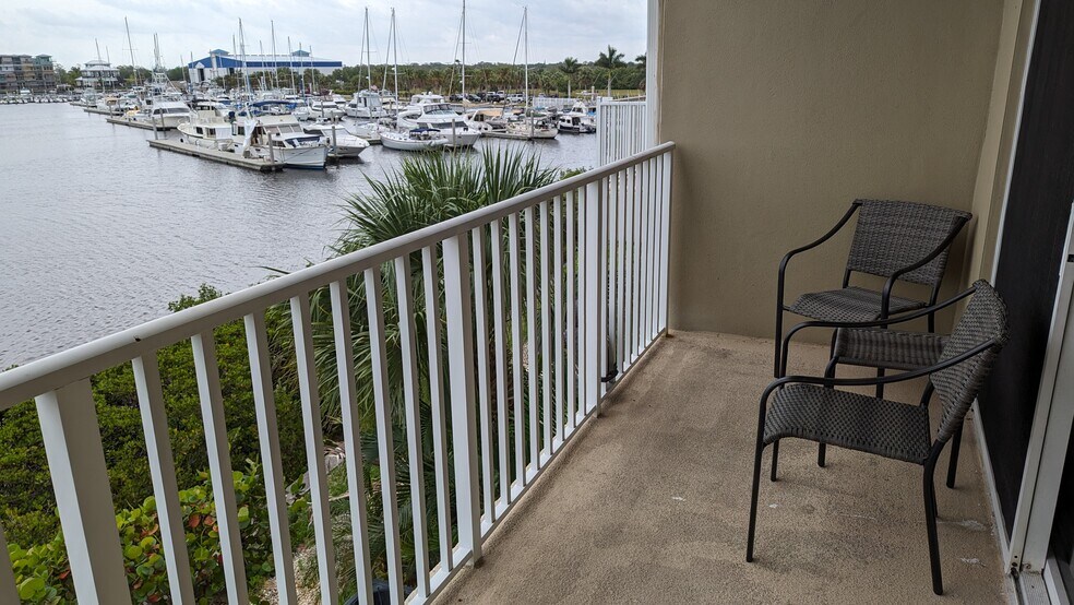 Building Photo - 459 Bahia Beach Blvd