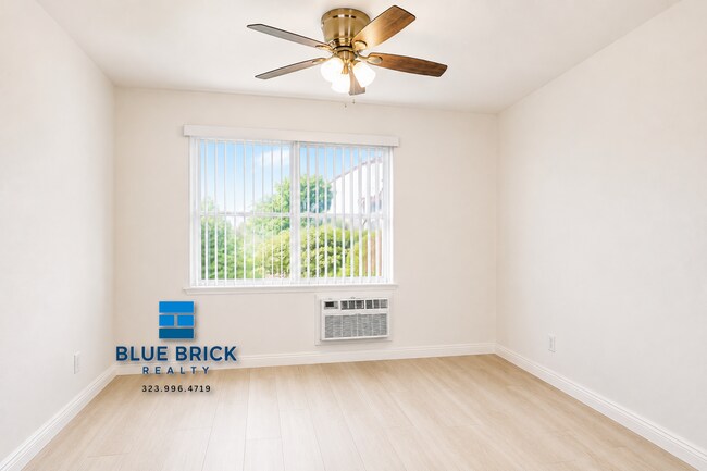 Building Photo - 122 N Adams St