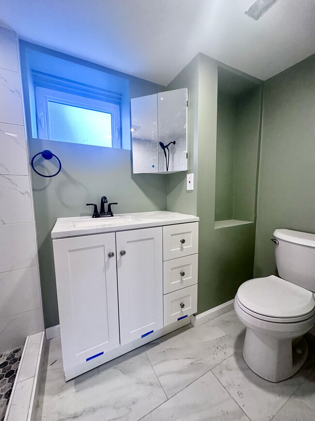 Bathroom - 118 Brightwood Ave