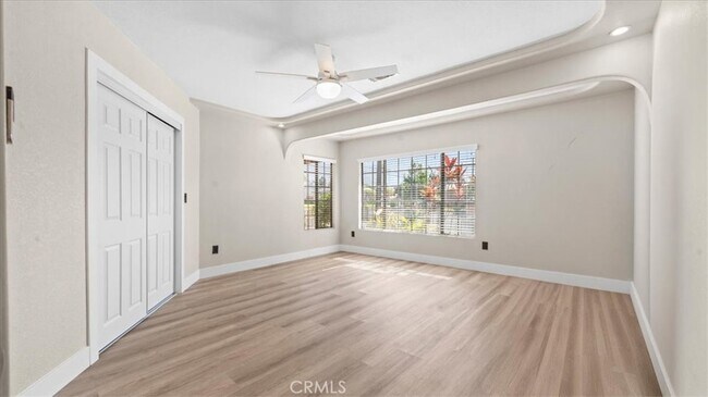 Building Photo - 943 N Orange Ave