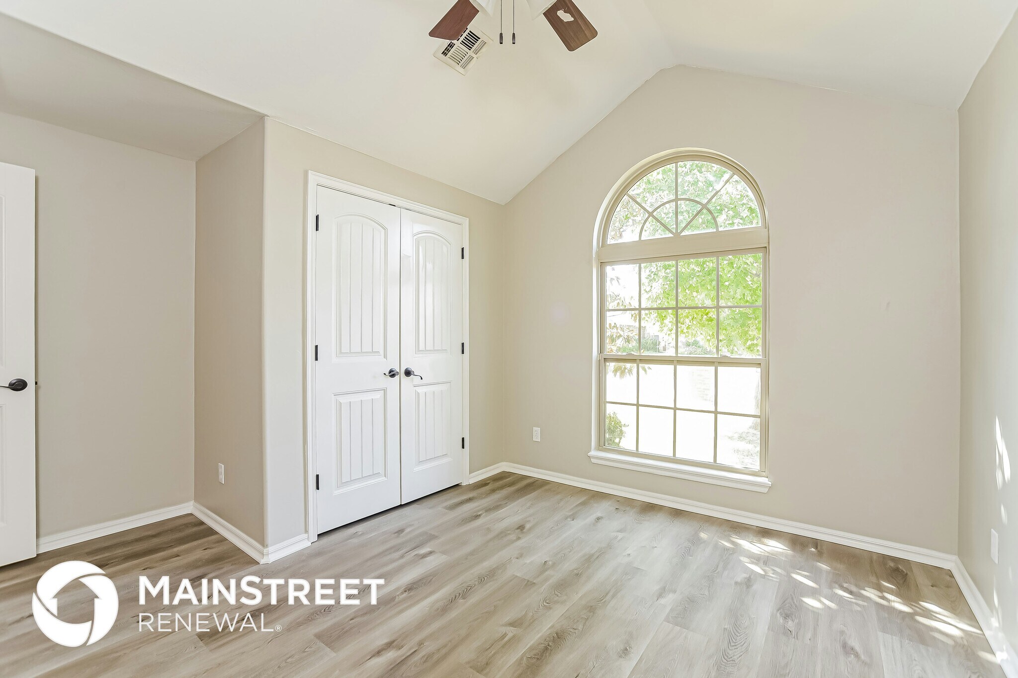 Building Photo - 17300 Triana Dr