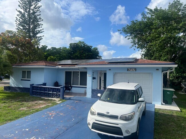 Building Photo - 6717 NW 59th St