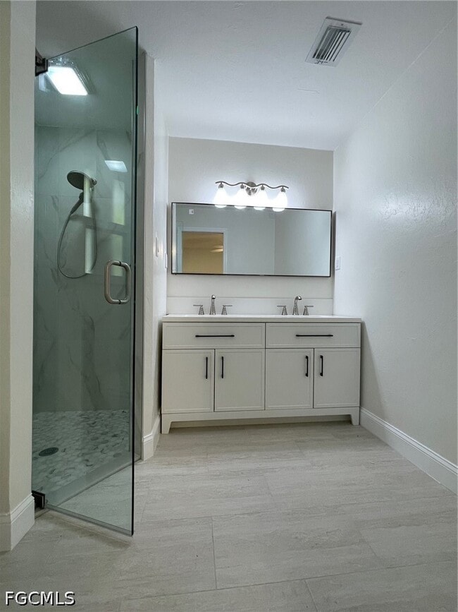 Building Photo - 3502 SE 22nd Pl