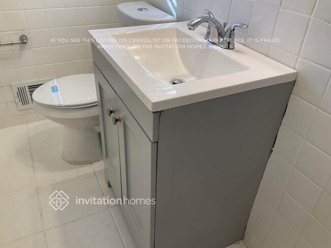 Building Photo - 3558 Pine Needle Dr SW