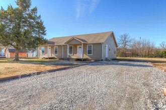 Building Photo - 914 Rockwood Ave