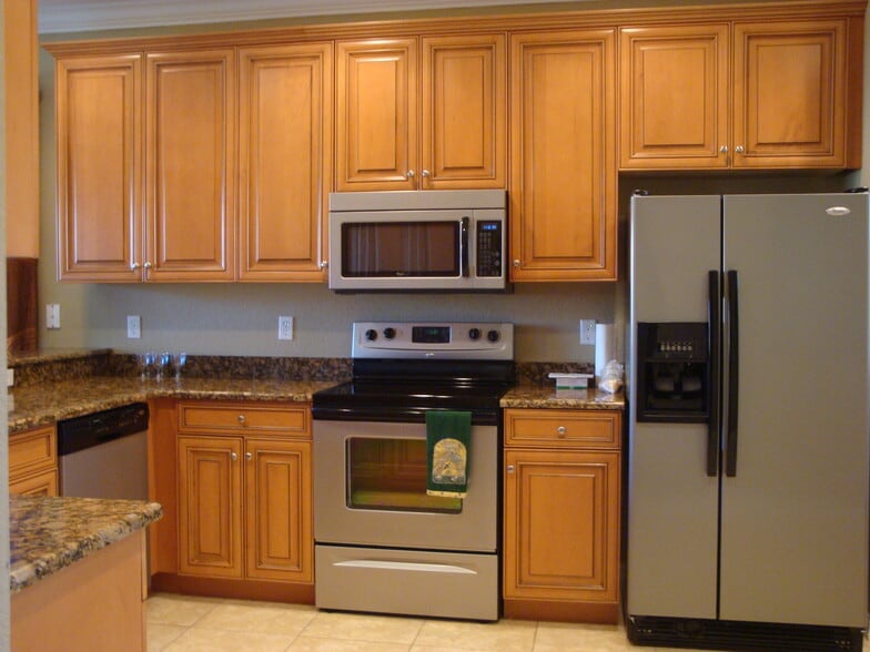 Building Photo - 1250 Clove Dr