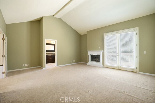 Building Photo - 3055 E Hillcrest Dr