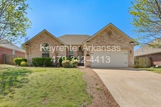 Building Photo - Come home to this gorgeous, light-filled home with an enormous and beautiful backyard!