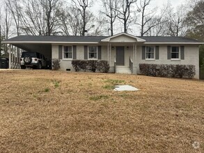 Building Photo - Beautiful 3 bedroom, 2 bath home in Opelika