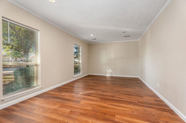 Building Photo - 20361 Fieldtree Dr