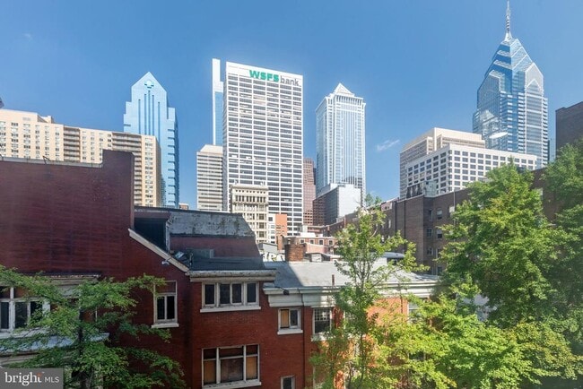 Building Photo - 135 S 19th St