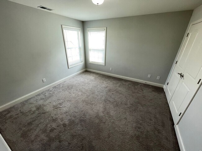 Building Photo - East Jefferson County Home For Rent