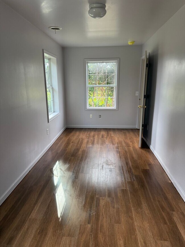 Building Photo - 4937 Byers Rd