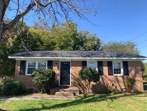 Building Photo - 300 Ln of Sir Lancelot