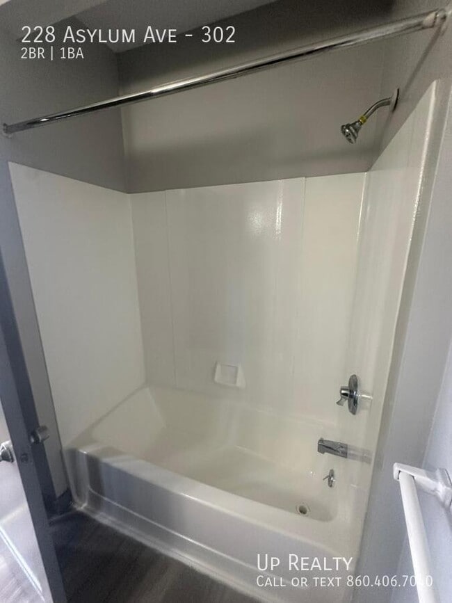 Building Photo - 228 Asylum Ave