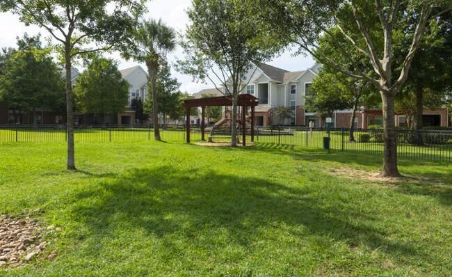 Building Photo - 2 bedroom in Kingwood TX 77339