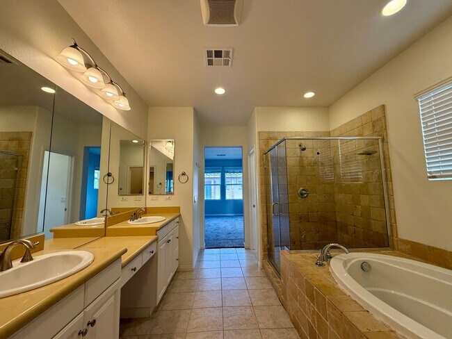 Building Photo - Gorgeous Home in Pacific Highland Ranch Co...