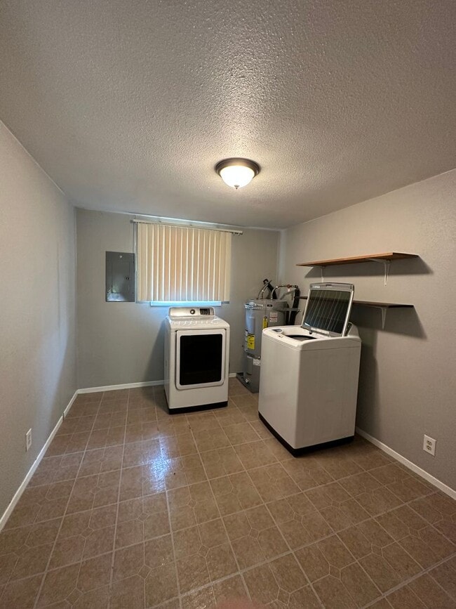 Building Photo - Winston 3-Bedroom, 1-Bath Home