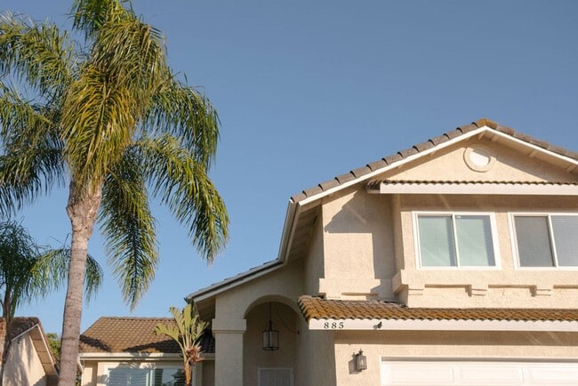 Building Photo - Gorgeous 3 Bedroom 3 Bathroom Corona Home ...