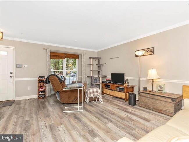 Building Photo - 6338 Towncrest Ct