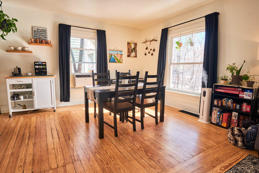 Dining Area! - 818 E Las Animas St
