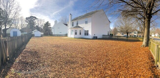 Building Photo - 1301 Whistle Town Ct