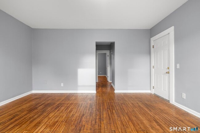 Building Photo - 38 Beacon St