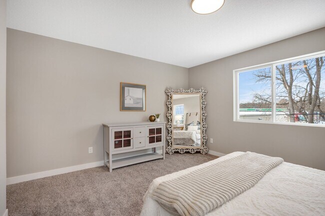 Building Photo - Available 07/01! New Build 4 bed 3 Bath in Hopkins!