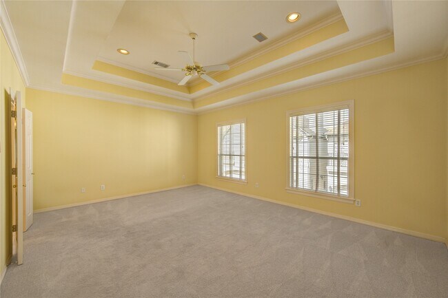 Building Photo - 2124 Nantucket Dr